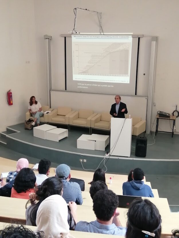 Keynote speech by
              Prof. Ben Abdallah for ISTIC students.